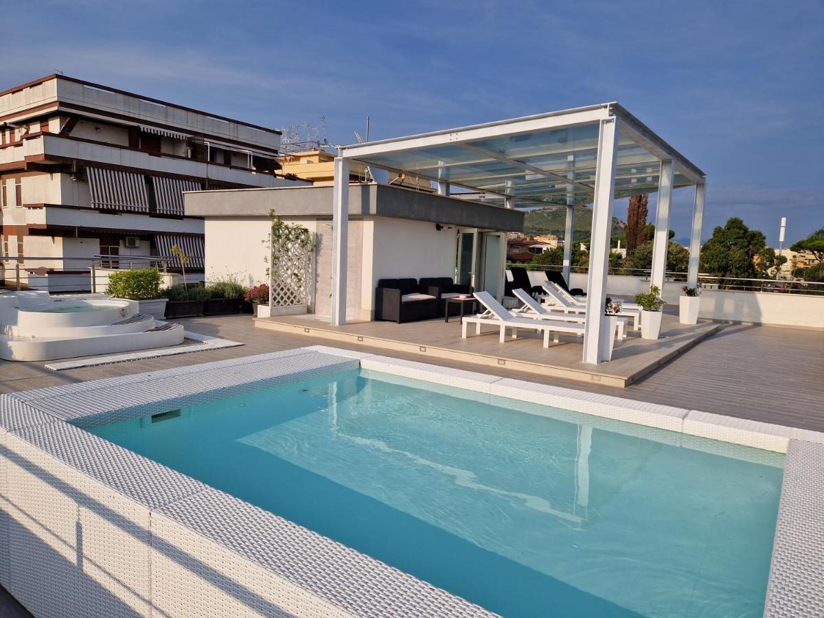 Acca Residence Terracina Buitenkant foto